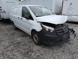 2021 Mercedes-Benz Sprinter 1500 Standard Roof I4 - Exterior Front Right Corner Image